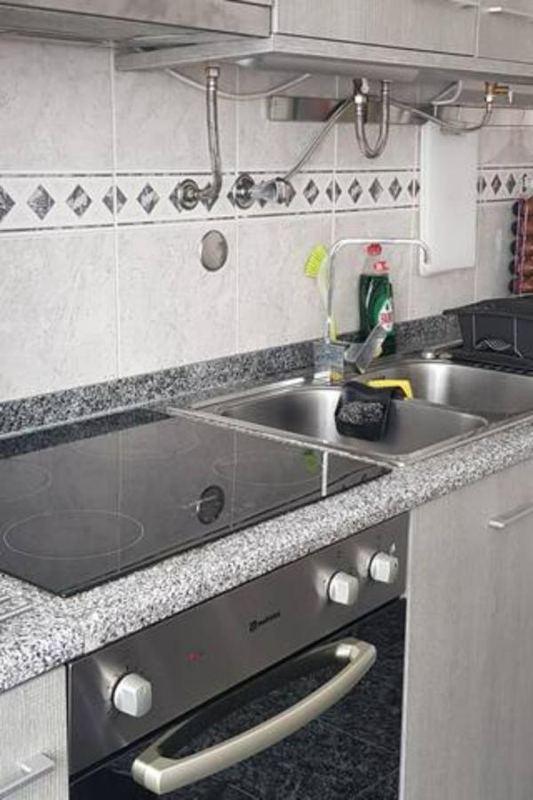 Habitación en casa particular Al - Comfortable House